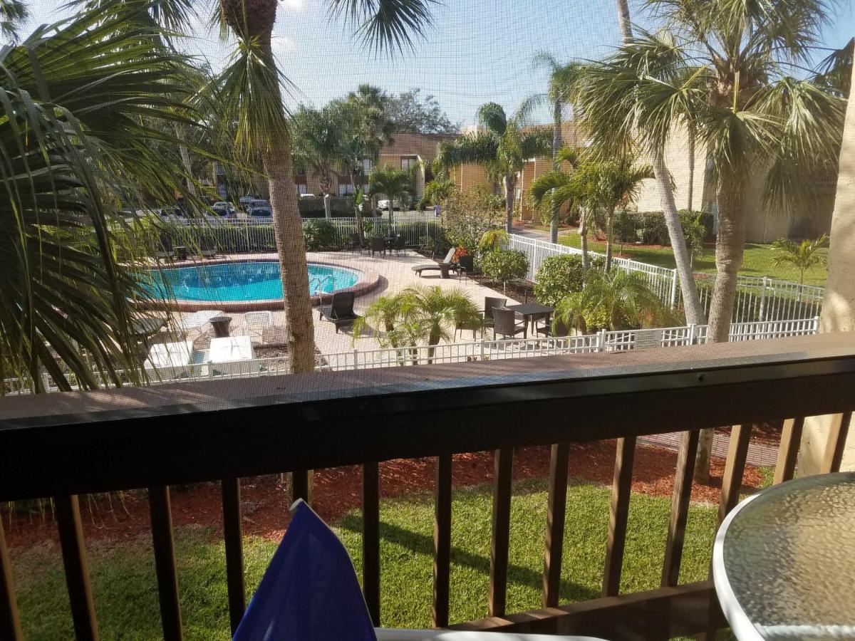 2Br/1Ba Vacation Rental - Sienna Park Sarasota Eksteriør billede