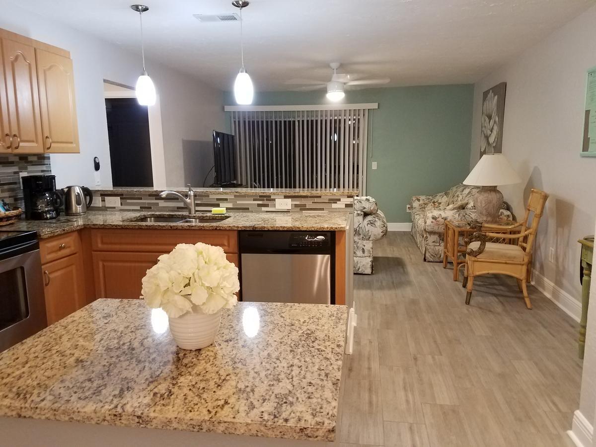 2Br/1Ba Vacation Rental - Sienna Park Sarasota Eksteriør billede